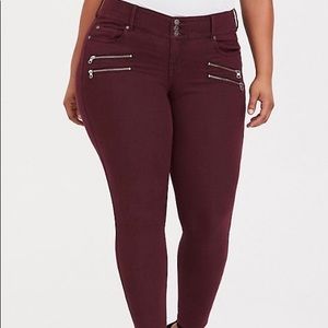 Torrid: Burgundy Jegging 24S